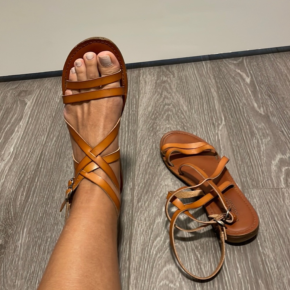 American Eagle straps sandals
